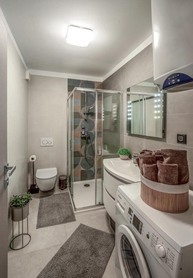 Rijeka Relax Apartment With Parking Eksteriør bilde